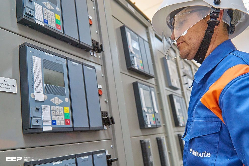Voltage and current measurement in modern high voltage substations